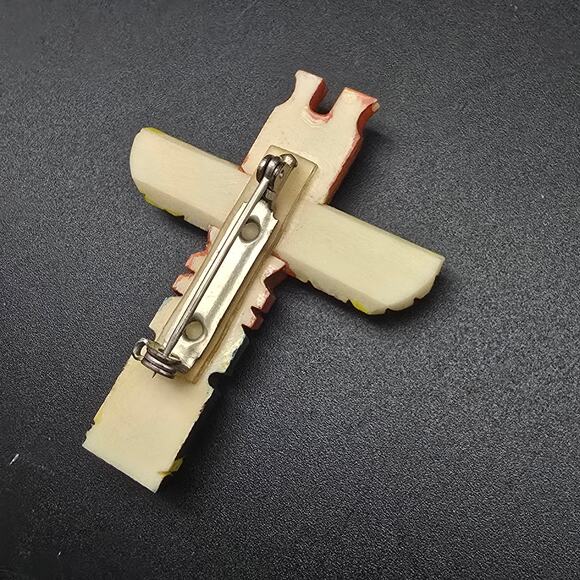 Carved Totem Pole Brooch Native American Costume Jewelry Colorful - Picture 7 of 7